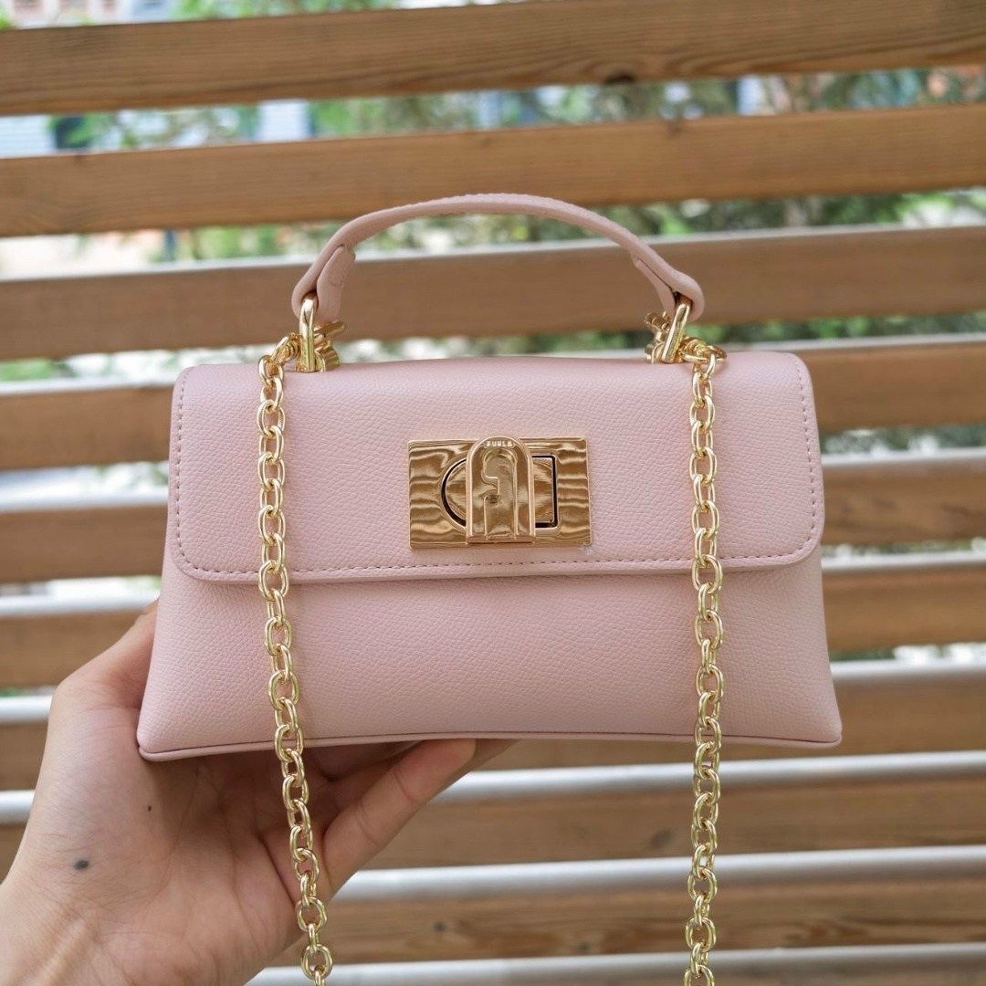 сумка с цепочкой,женская сумка furla,сумка furla,сумка голубая,модная сумка