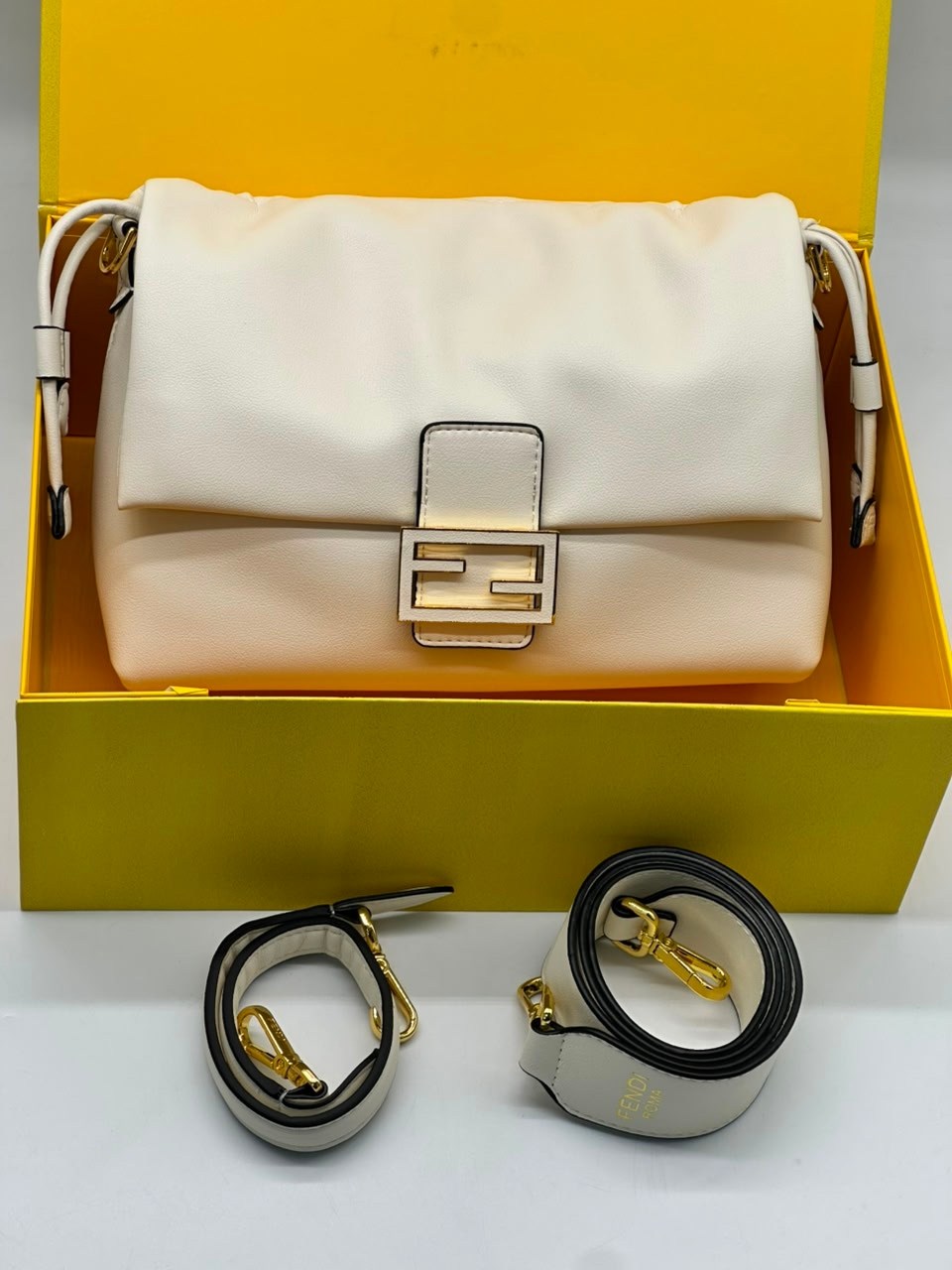 fendi сумка,сумка женская fendi,fendi сумка на плечо,сумка фенди,люкс сумка