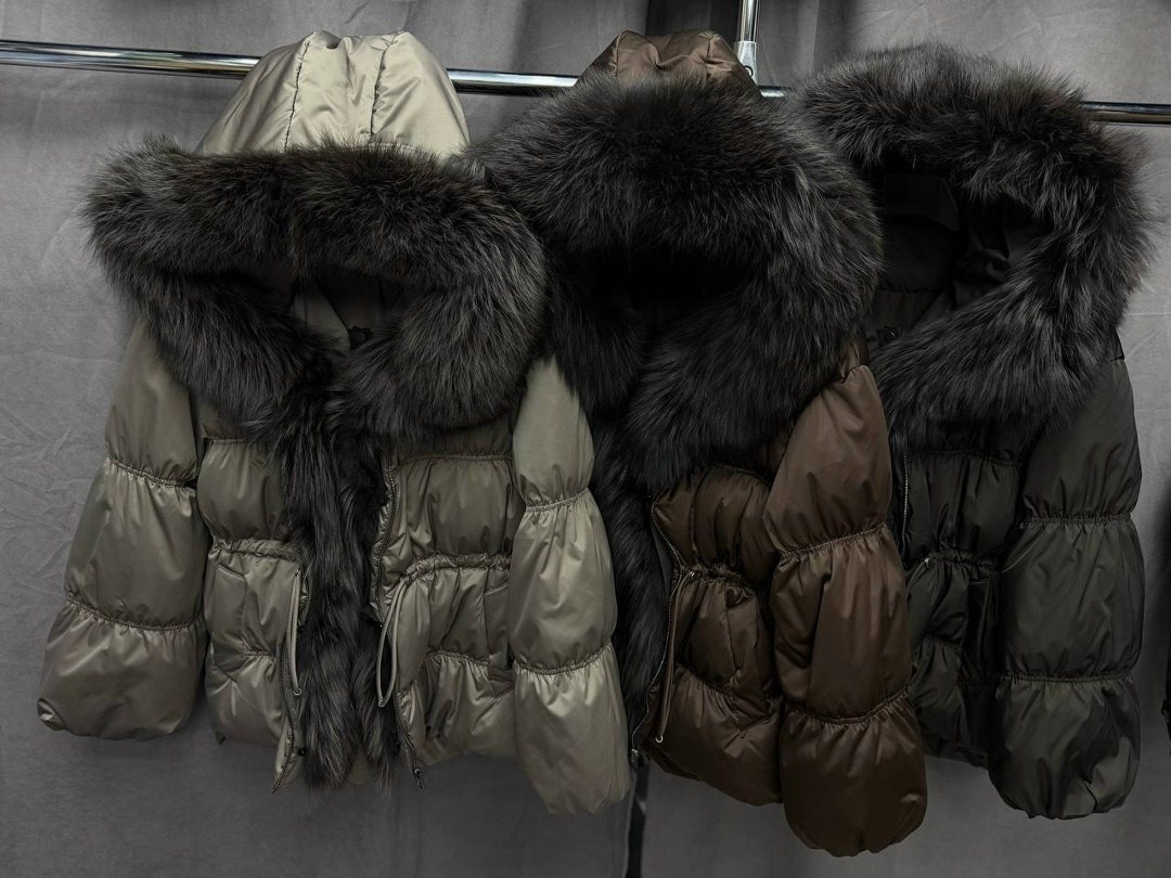пуховик с натуральным мехом,женские пуховики,короткий пуховик,пуховики с мехом,зимние куртки женские