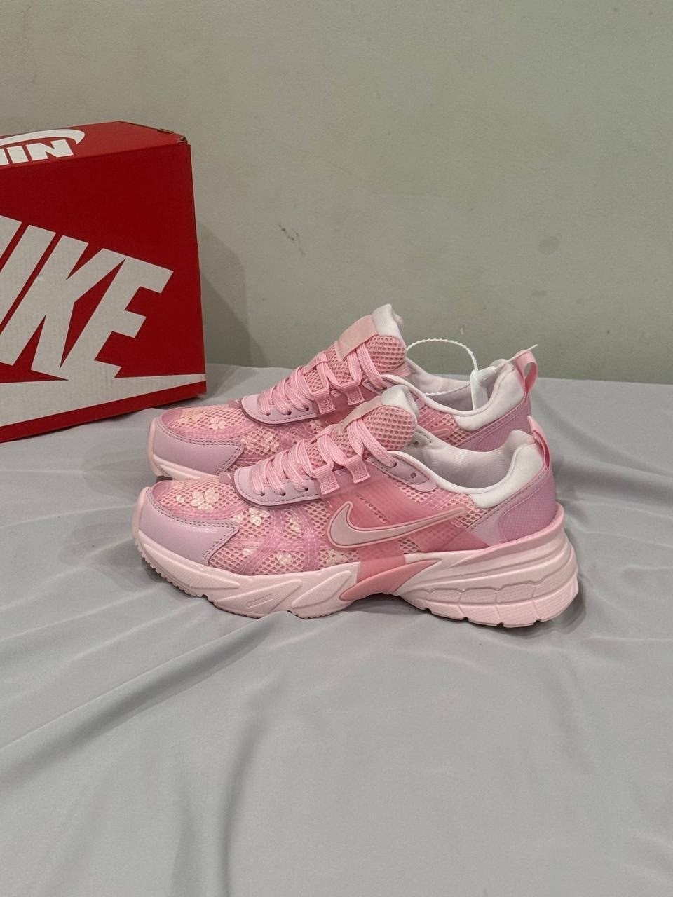 кроссовки nike женские,nike v2k run женские беговые кроссовки,кроссовки nike,кроссовки,nike розовые кроссовки