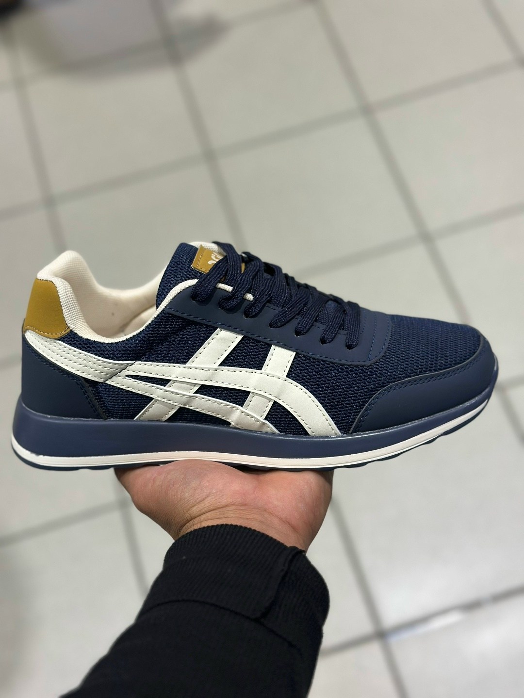 кроссовки asics,мужские кроссовки asics,кроссовки asics tiger,кроссовки и кеды asics tiger runner,кроссовки