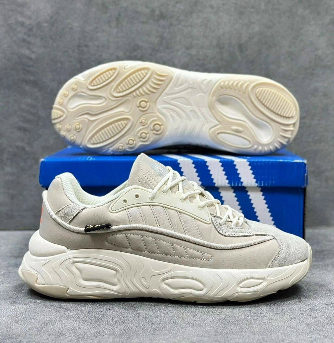 бежевые кроссовки адидас мужские ozweego,кроссовки,кроссовки adidas,кроссовки мужские adidas,кроссовка мужской