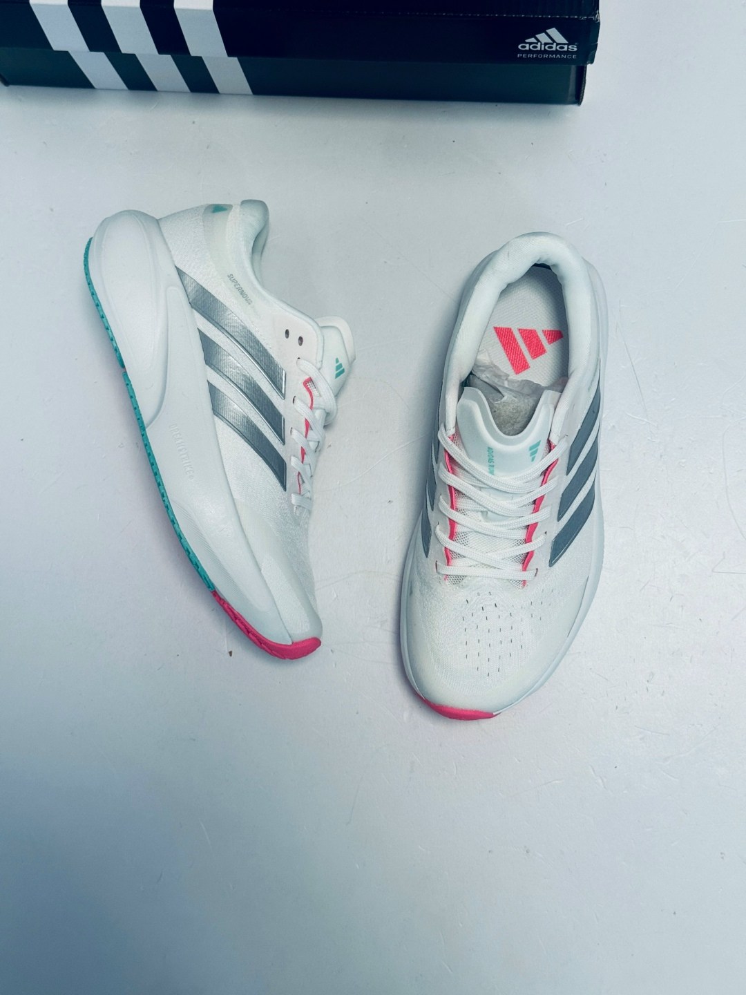 кроссовки adidas женские,adidas кроссовки,adidas adizero ubersonic 3,теннисные кроссовки,adidas adizero ubersonic 4