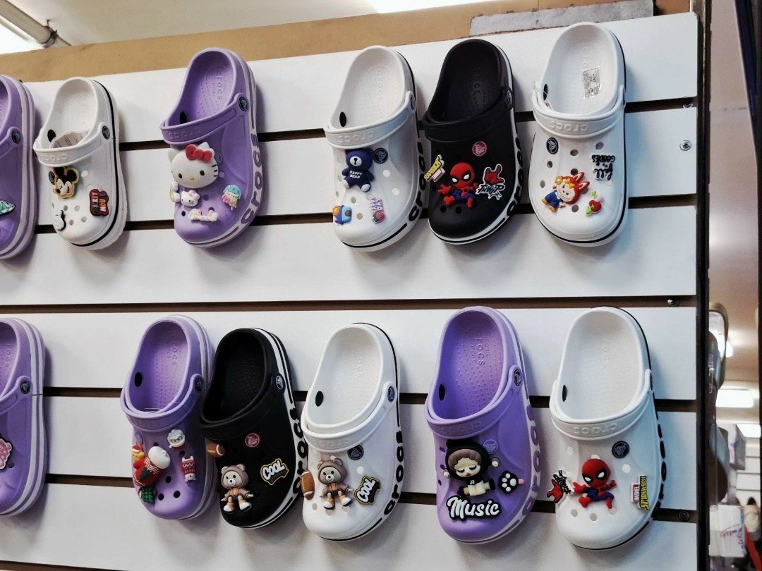 crocs jibbitz charms,crocs classic clog,джибитсы крокс,,украшения для кроксов