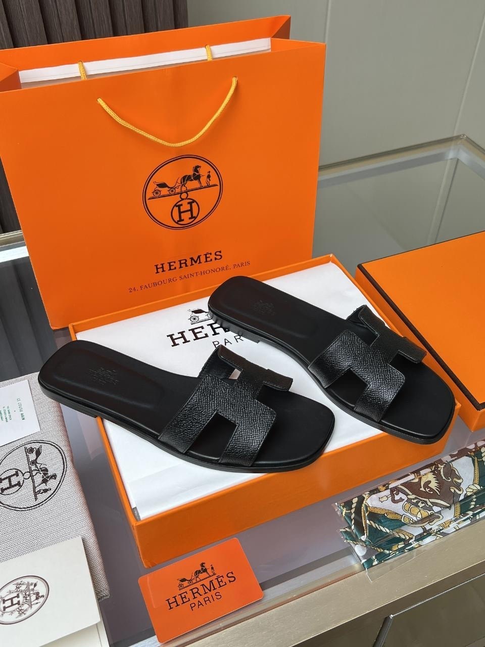 шлепанцы hermes,шлепки hermes 2026,шлепки hermes женские,шлепки хермес оран,шлепки hermes