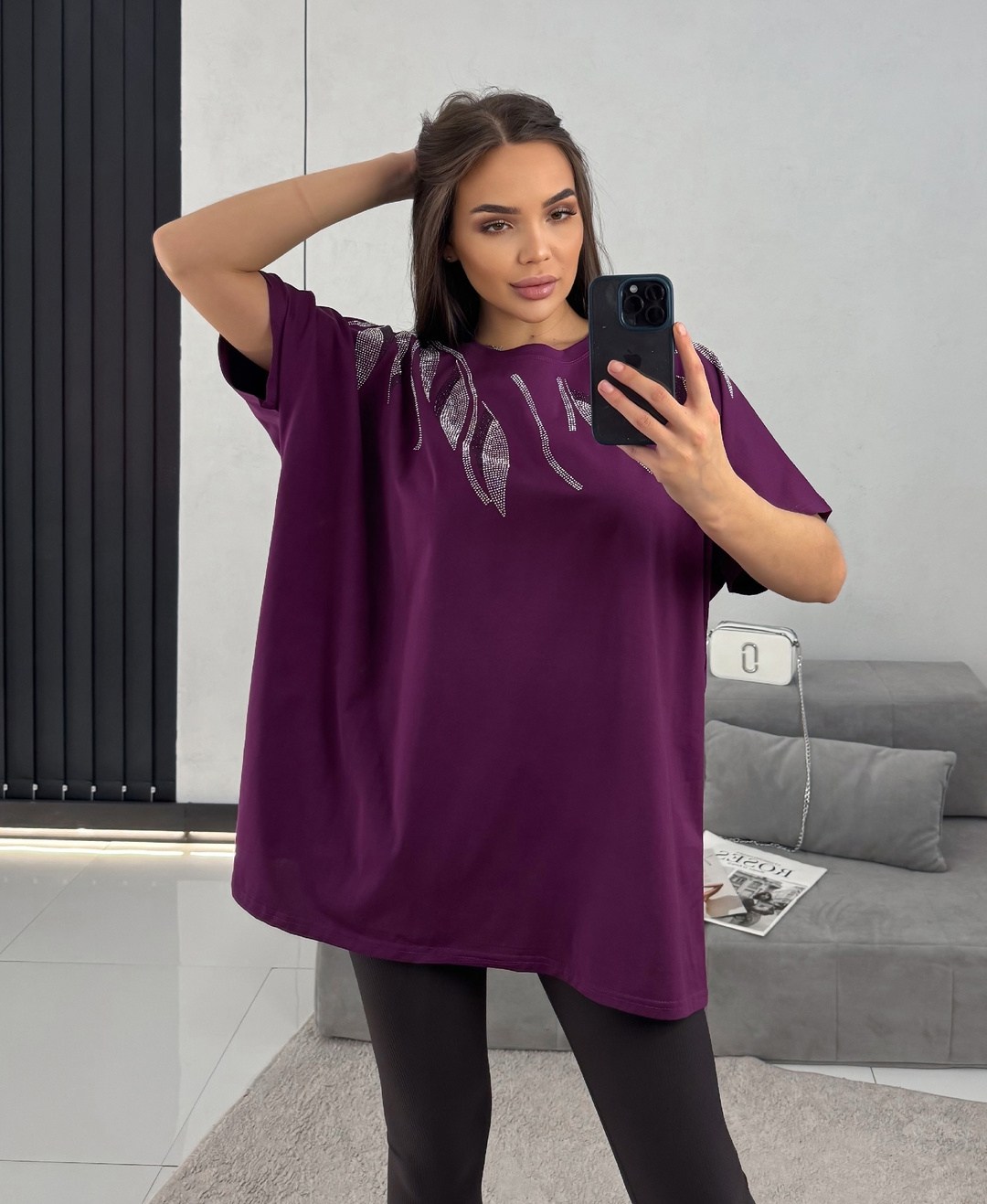 футболка оверсайз со стразами fashion lux,футболка женская оверсайз со стразами,футболка оверсайз базовая со стразами fashion nik,футболка оверсайз базовая со стразами,женская футболка