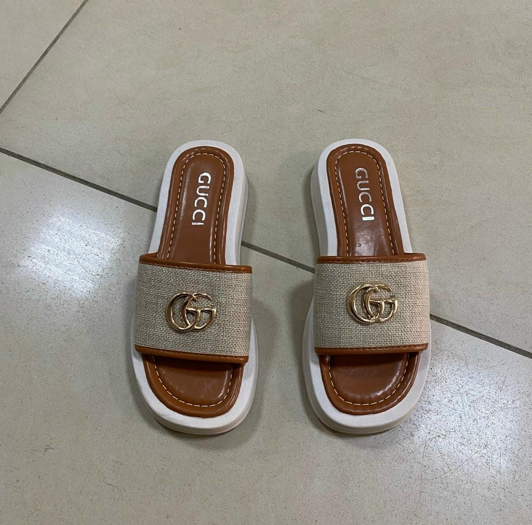 женские шлёпанцы,шлепки женские,модные шлепки,женские босоножки,сандалии женские