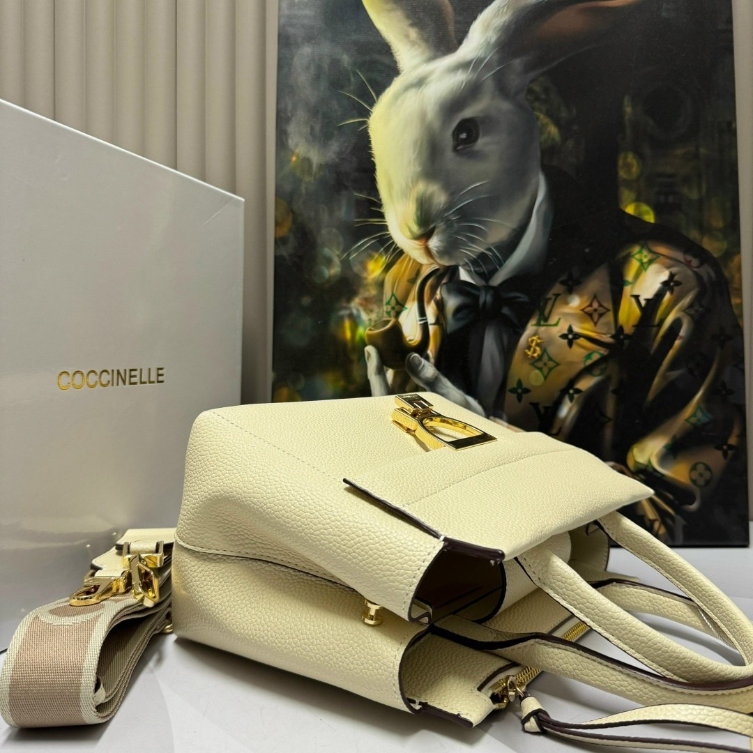 coccinelle сумка,сумка coccinelle arlettis,женская сумка coccinelle,сумка coccinelle маленькая,сумка coccinelle arlettis mini