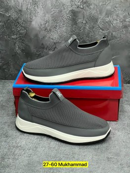 Кроссовки