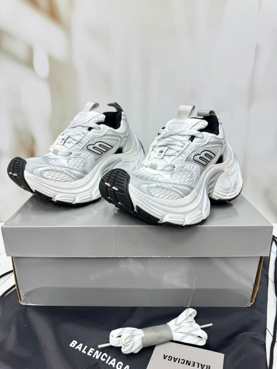 кроссовки женские balenciaga,кроссовки баленсиага cargo sneaker 10xl,balenciaga кроссовки,кроссовки женские balenciaga 10xl белые,женские кроссовки balenciaga cargo