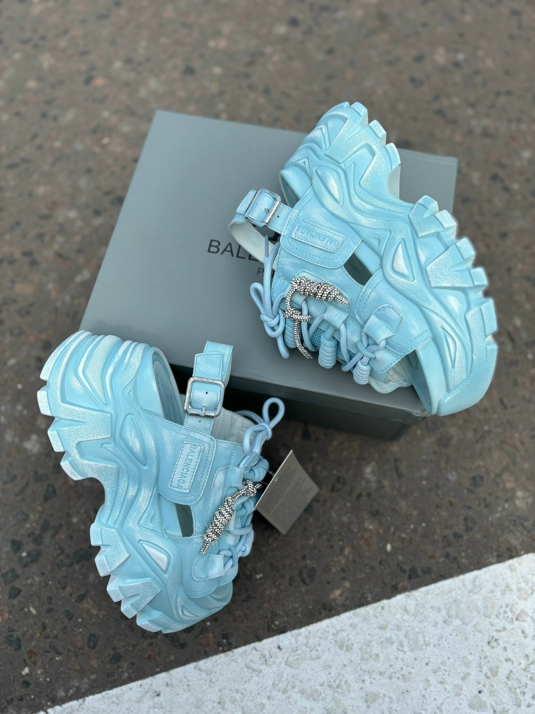 кроссовки женские balenciaga,босоножки balenciaga,сандалии balenciaga,босоножки баленсиага balenciaga,кроссовки balenciaga