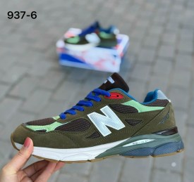 Кроссовки