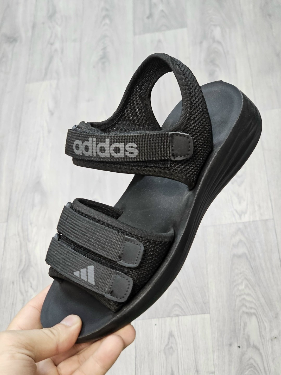 сандалии адидас белые,сандалии adidas,сандалии adidas adilette sandal 4.0,босоножки сандали,босоножки adidas