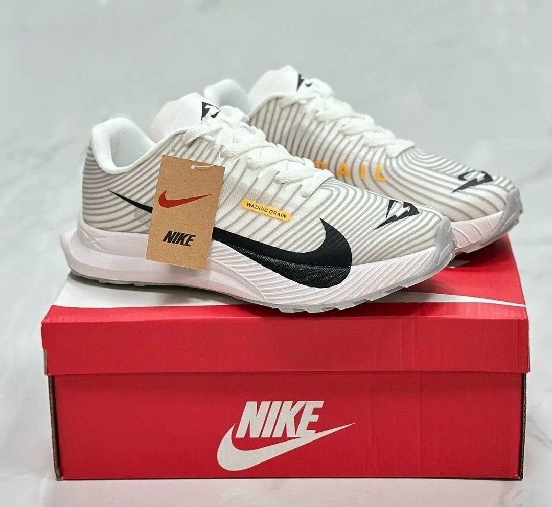 кроссовки,кроссовки nike,кроссовки мужские nike,спортивные кроссовки,спортивная