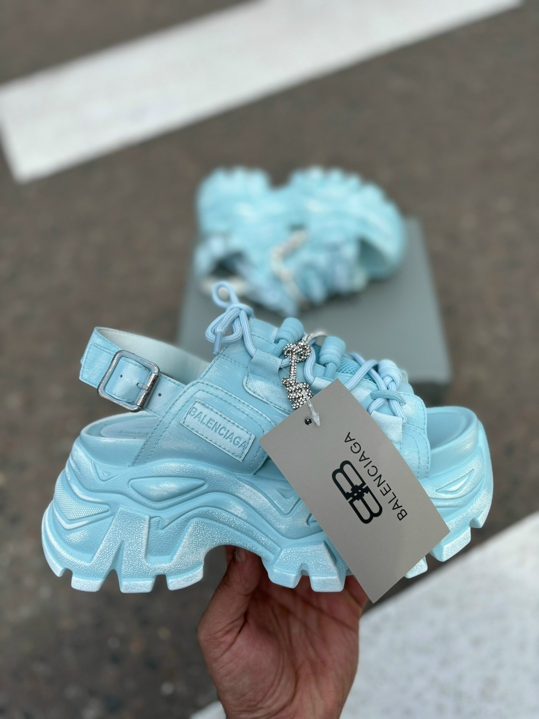 кроссовки женские balenciaga,босоножки balenciaga,сандалии balenciaga,босоножки баленсиага balenciaga,кроссовки balenciaga