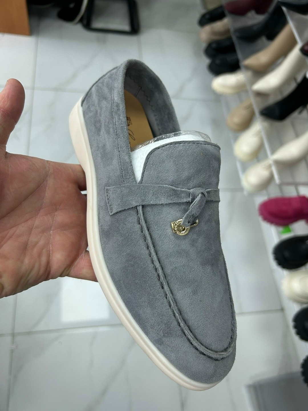 замшевые лоферы loro piana,,женские замшевые серые лоферы loro piana open walk,лоферы женские loro piana,лоферы loro piana