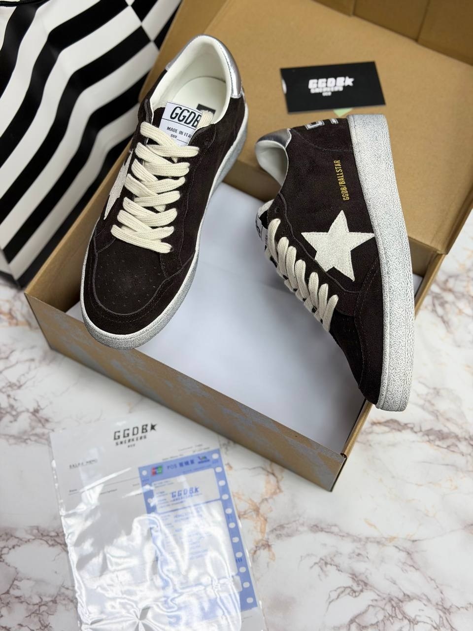 коричневые кроссовки ball star golden goose anthracite silver,,golden goose deluxe brand замшевые кеды ball star,кеды golden goose,замшевые кеды ball star golden goose deluxe brand gwf00117.f0068