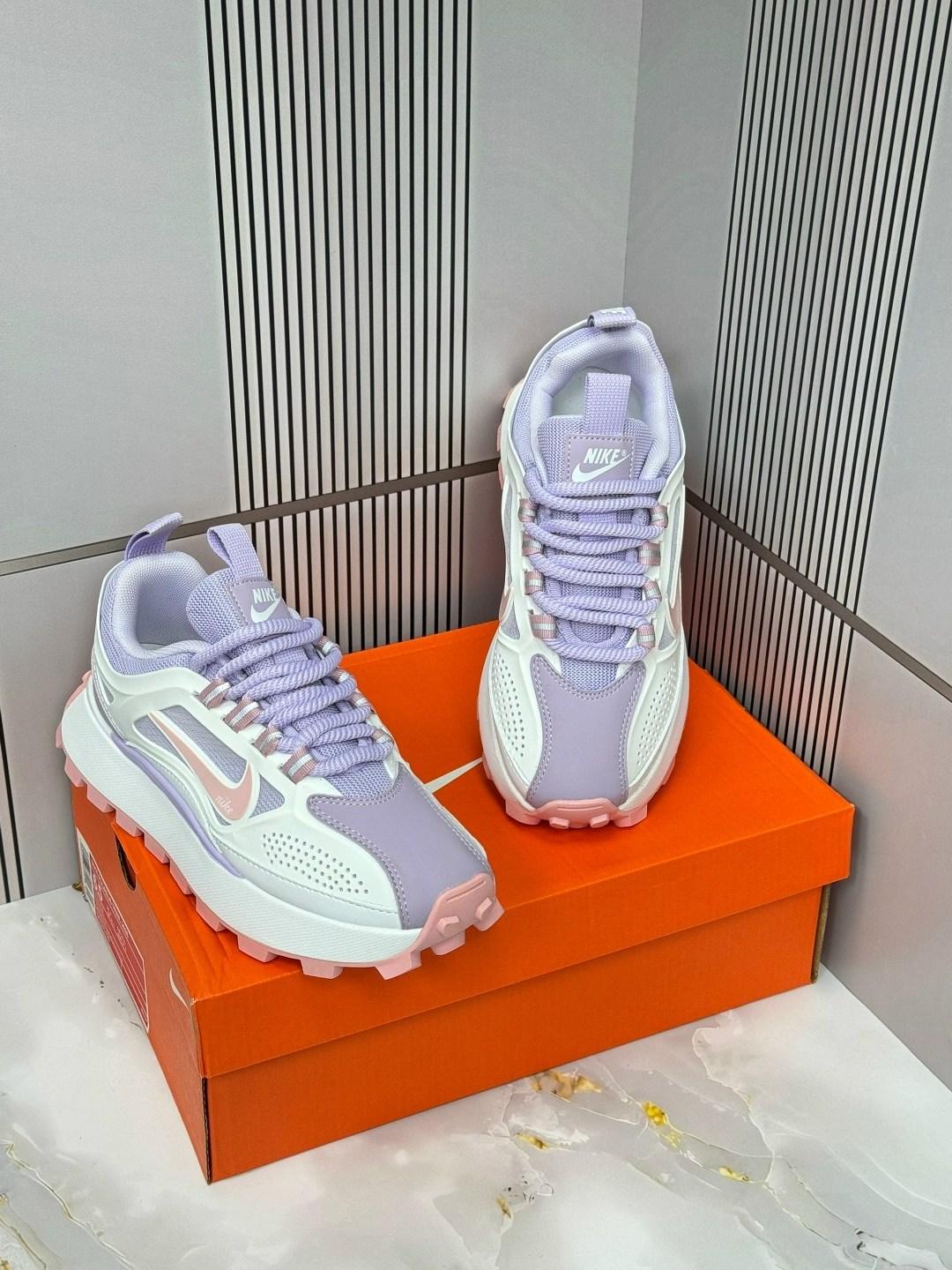 кроссовки,кроссовки nike,женские кроссовки,кроссовки мужские женские,спортивная