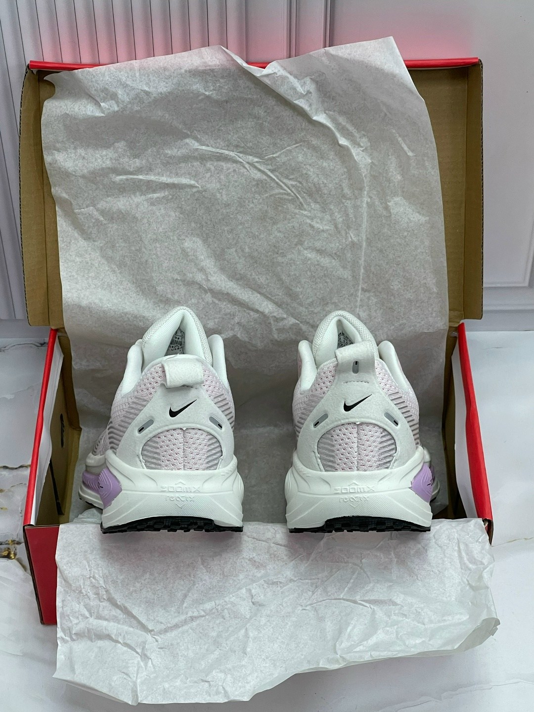 кроссовки nike,кроссовки,кроссовки женские nike,кроссовки nike air zoom vomero,кроссовки мужские женские