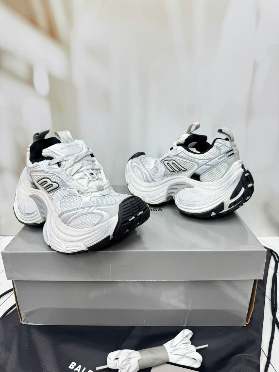кроссовки женские balenciaga,кроссовки баленсиага cargo sneaker 10xl,balenciaga кроссовки,кроссовки женские balenciaga 10xl белые,женские кроссовки balenciaga cargo