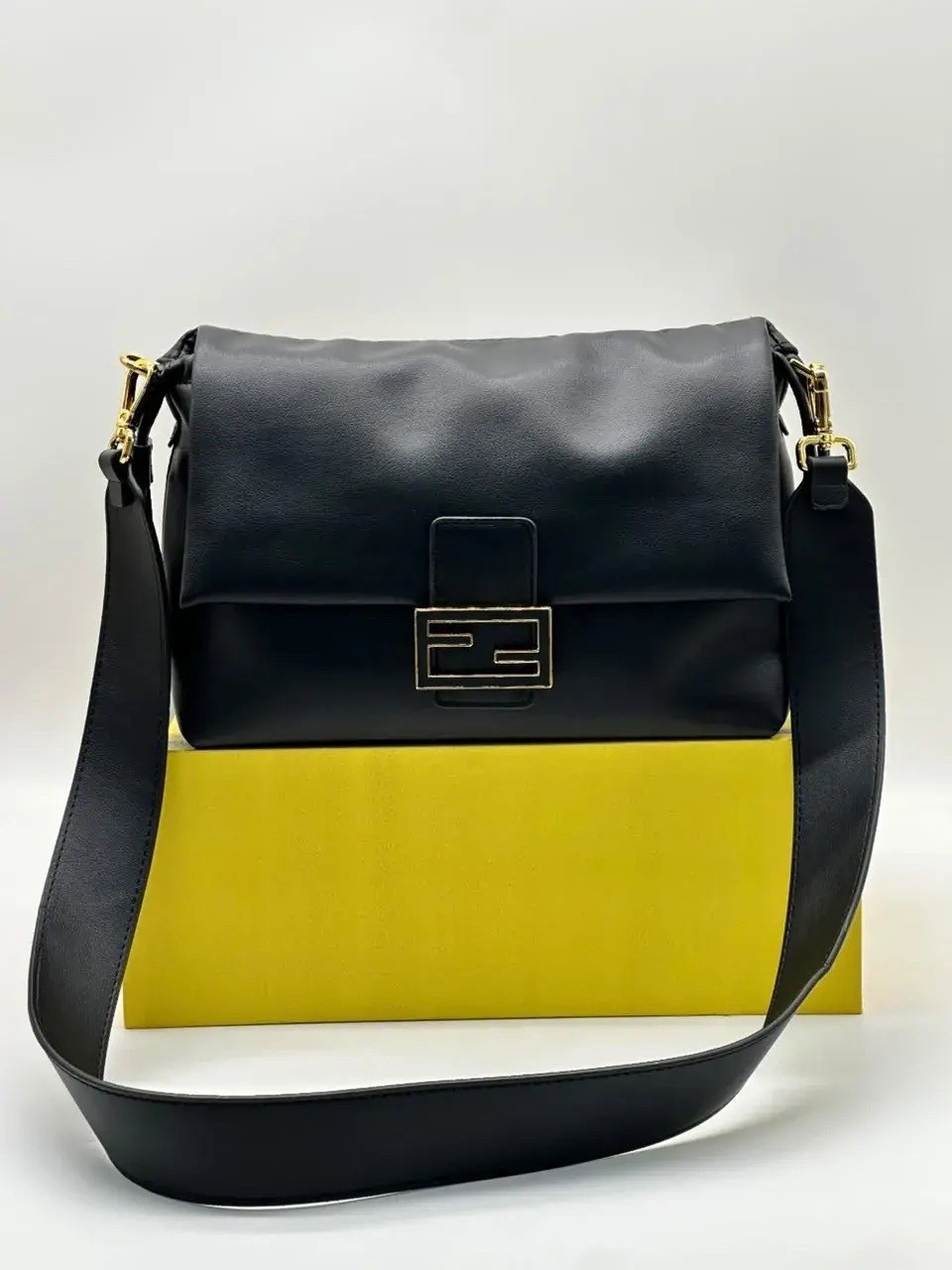 сумка женская fendi,сумка fendi,fendi сумка на плечо,сумка,сумка фенди оригинал