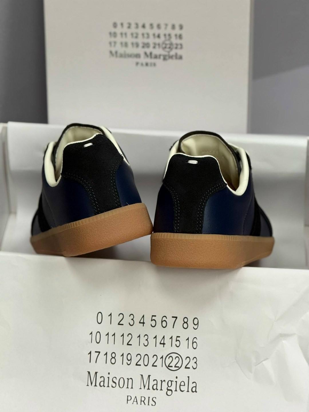 кроссовки maison margiela replica,maison margiela replica sneakers,кроссовки кожаные maison margiela replica черный,maison margiela replica кеды,