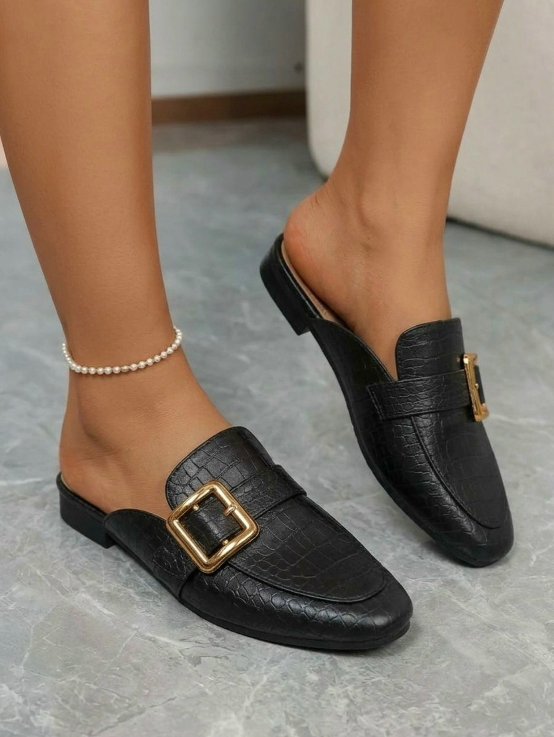 модные тапочки,женские шлепанцы,шлепанцы chanel,женская ,сандалии модные