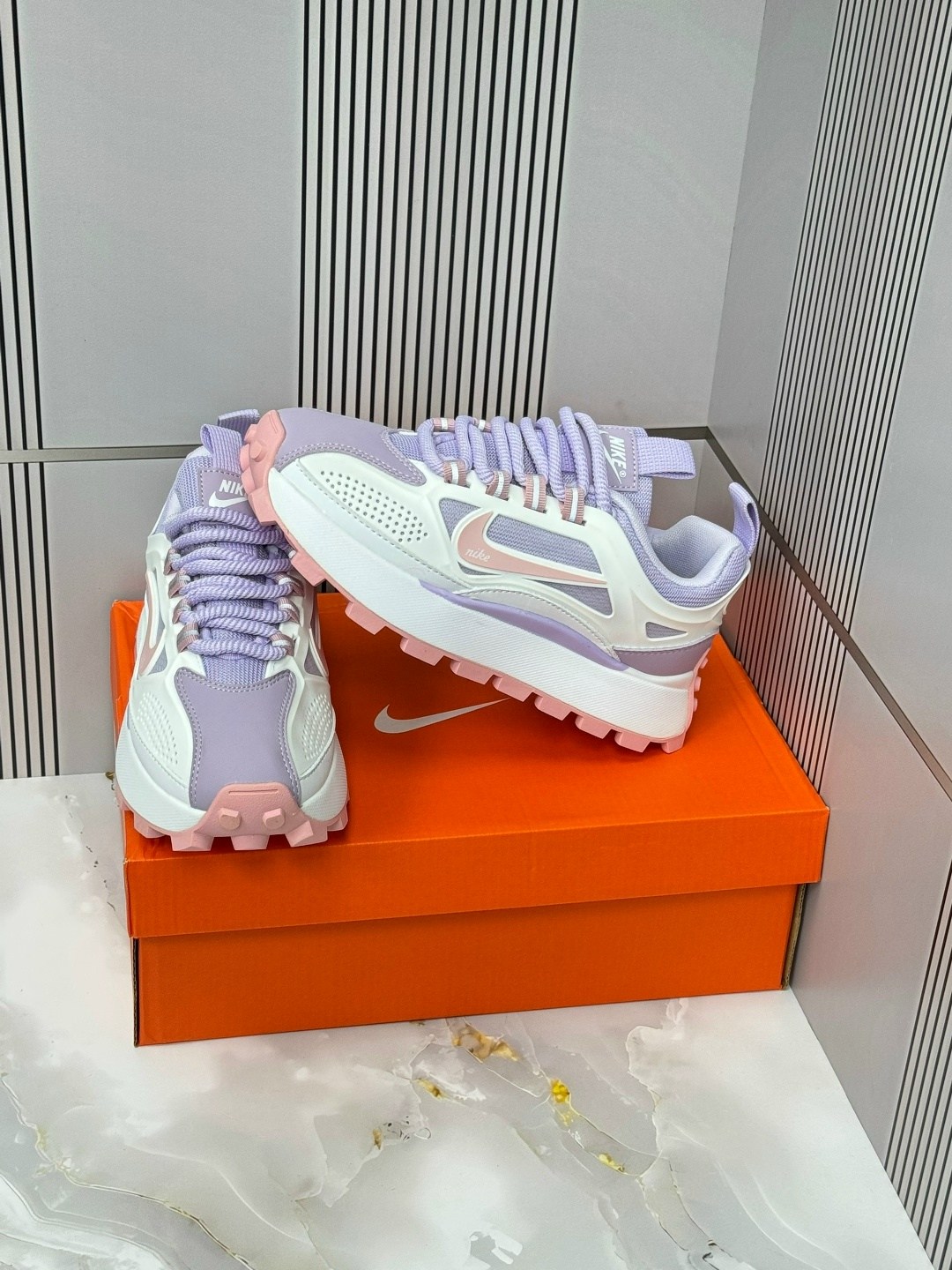 кроссовки,кроссовки nike,женские кроссовки,кроссовки мужские женские,спортивная