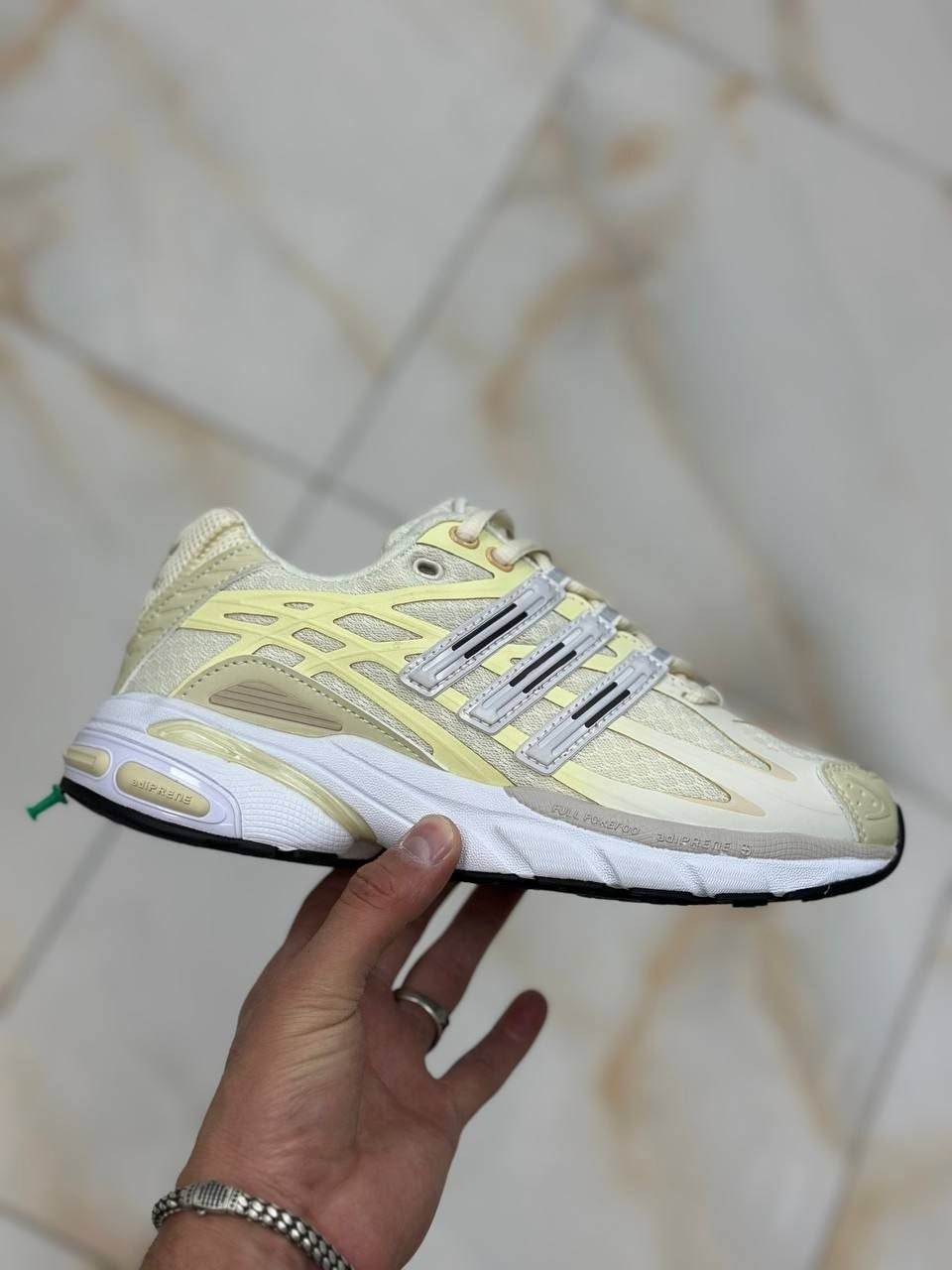 кроссовки,кроссовки adidas,кроссовки оригинал,кроссовки adidas ozweego,кроссовки ozweego