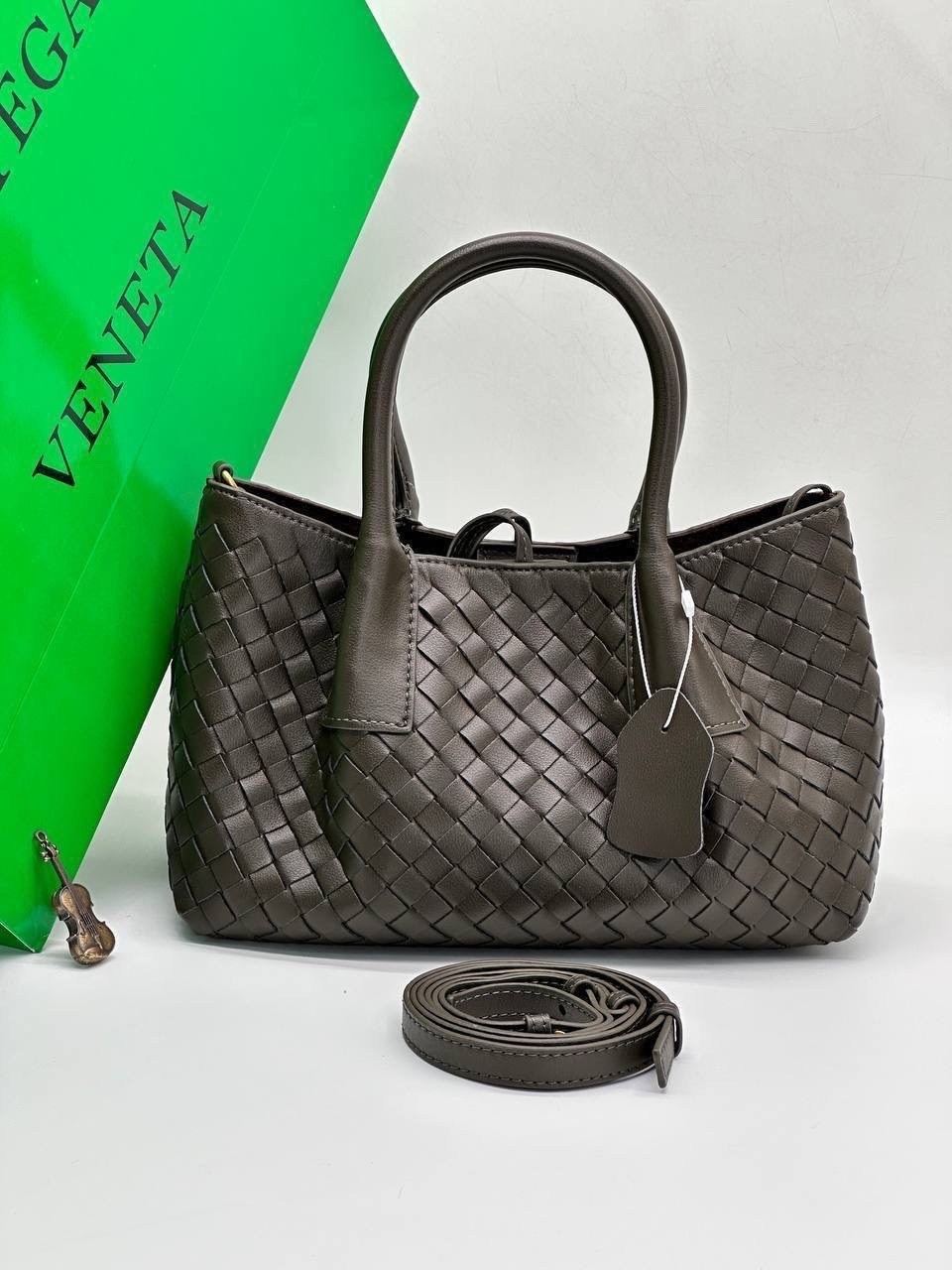 bottega veneta женская сумка,bottega veneta сумка,сумка женская bottega,сумки женские брендовые,плетеная женская сумка из кожи bottega veneta