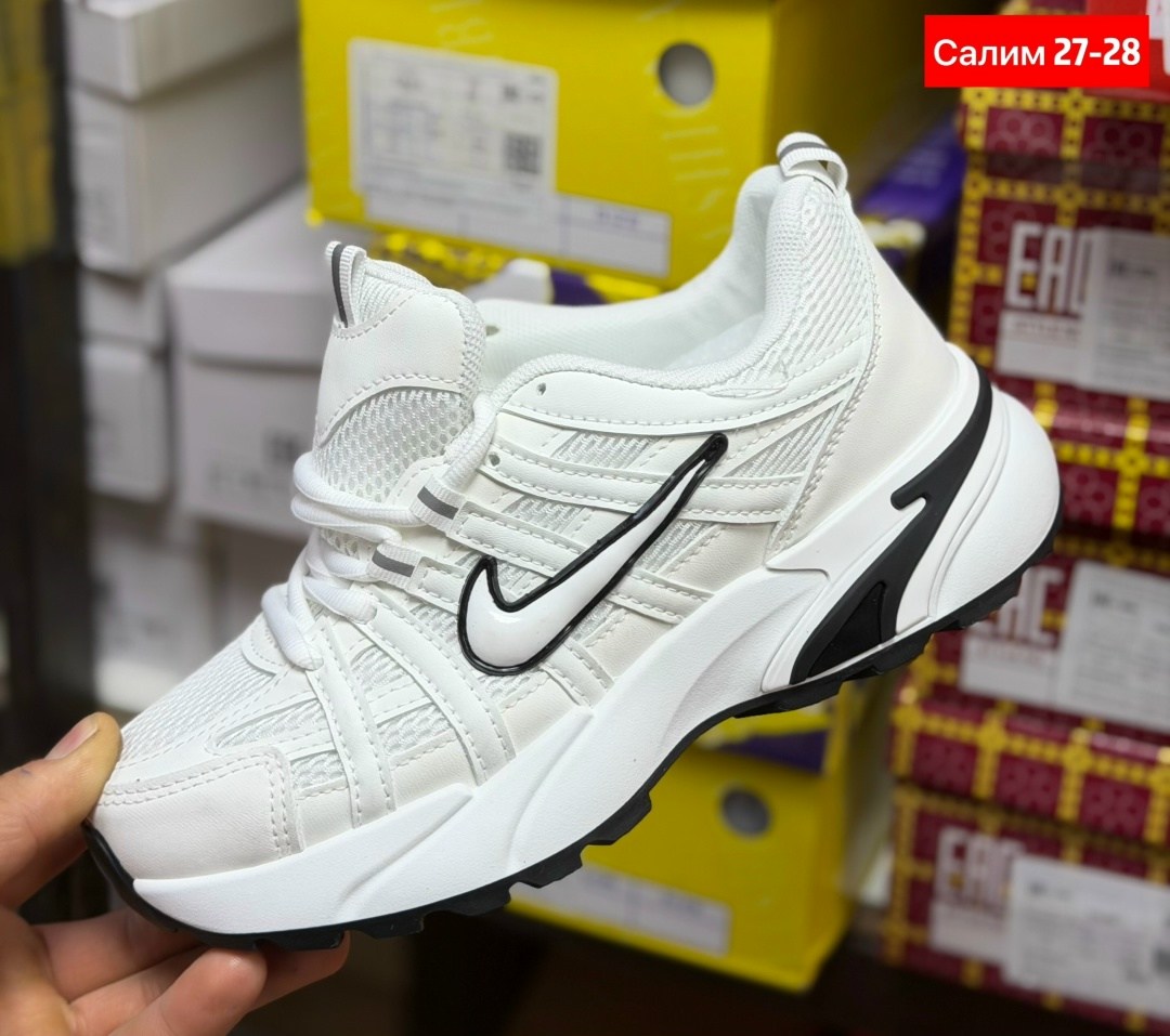 кроссовки nike,женские кроссовки nike,кроссовки,кроссовки nike v 2 k run,кроссовки nike белые