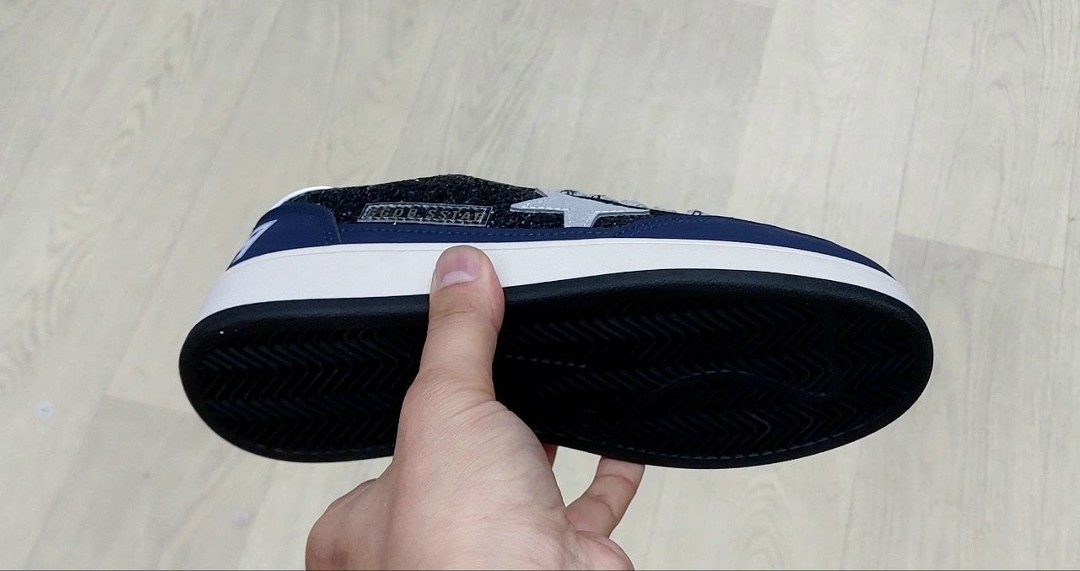 ,спортивная ,кроссовки puma,российские кроссовки,черные кроссовки