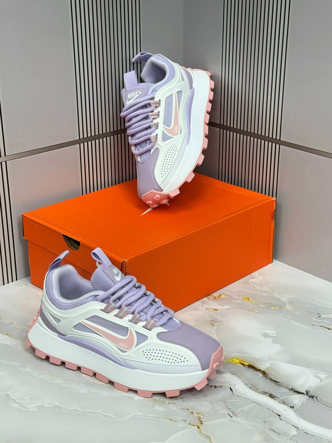 кроссовки,кроссовки nike,женские кроссовки,кроссовки мужские женские,спортивная