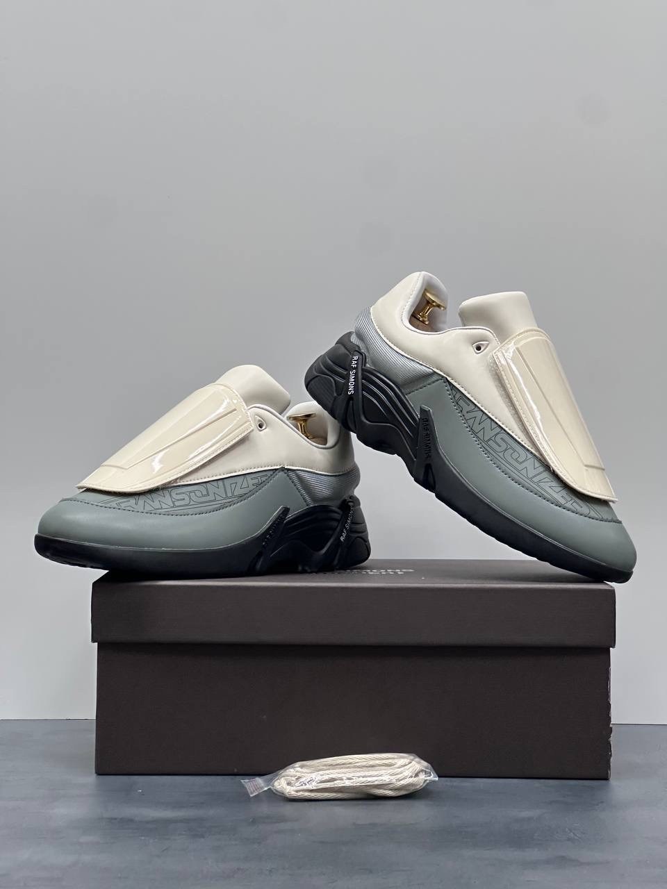 кроссовки raf simons antei,кроссовки raf simons,кроссовки raf simons cylon 21,raf simons antei cream/grey,женские кроссовки raf simons