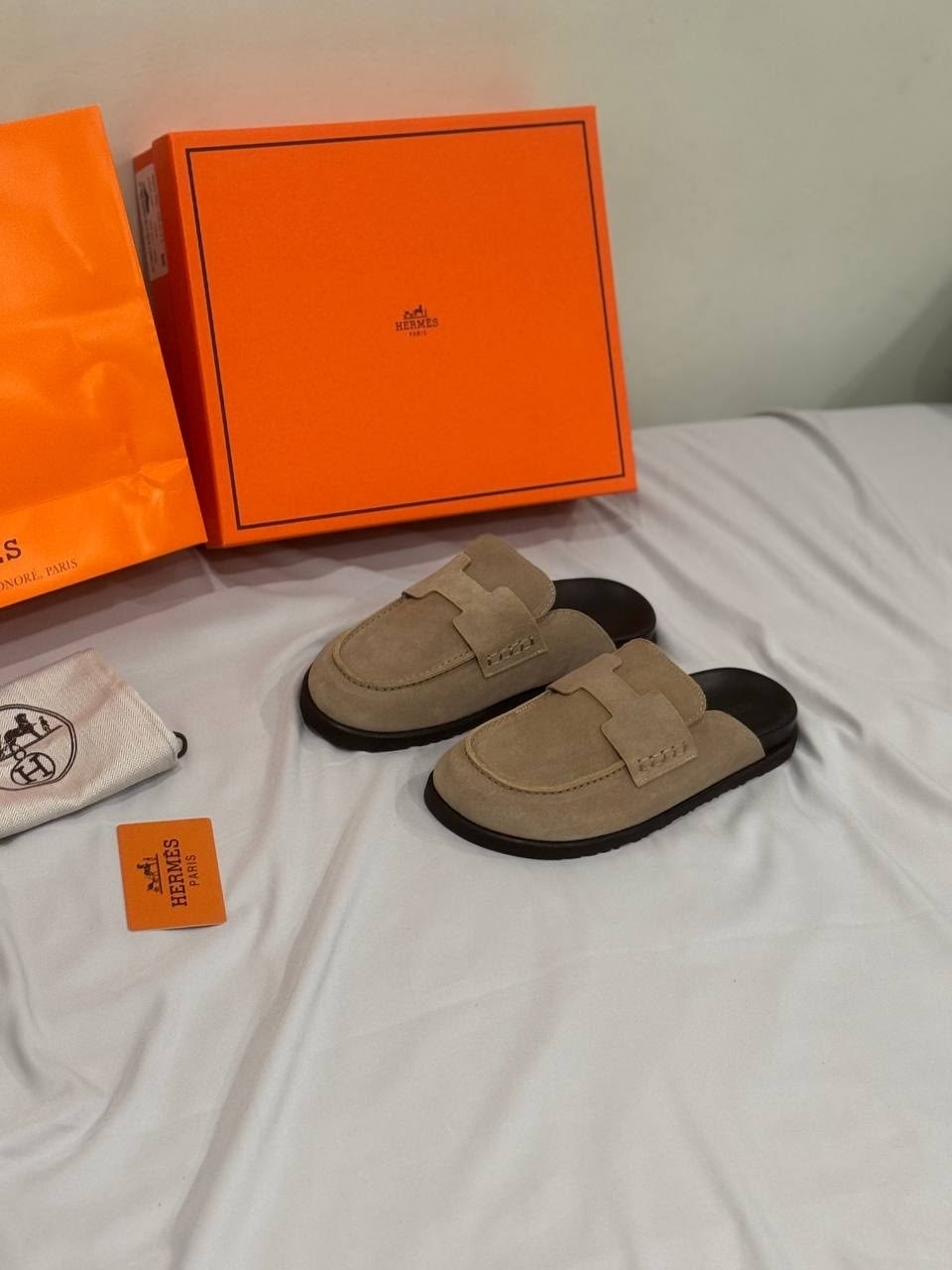 ,мюли женские,замшевые сабо hermes,мюли замшевые,замшевые шлепанцы hermes