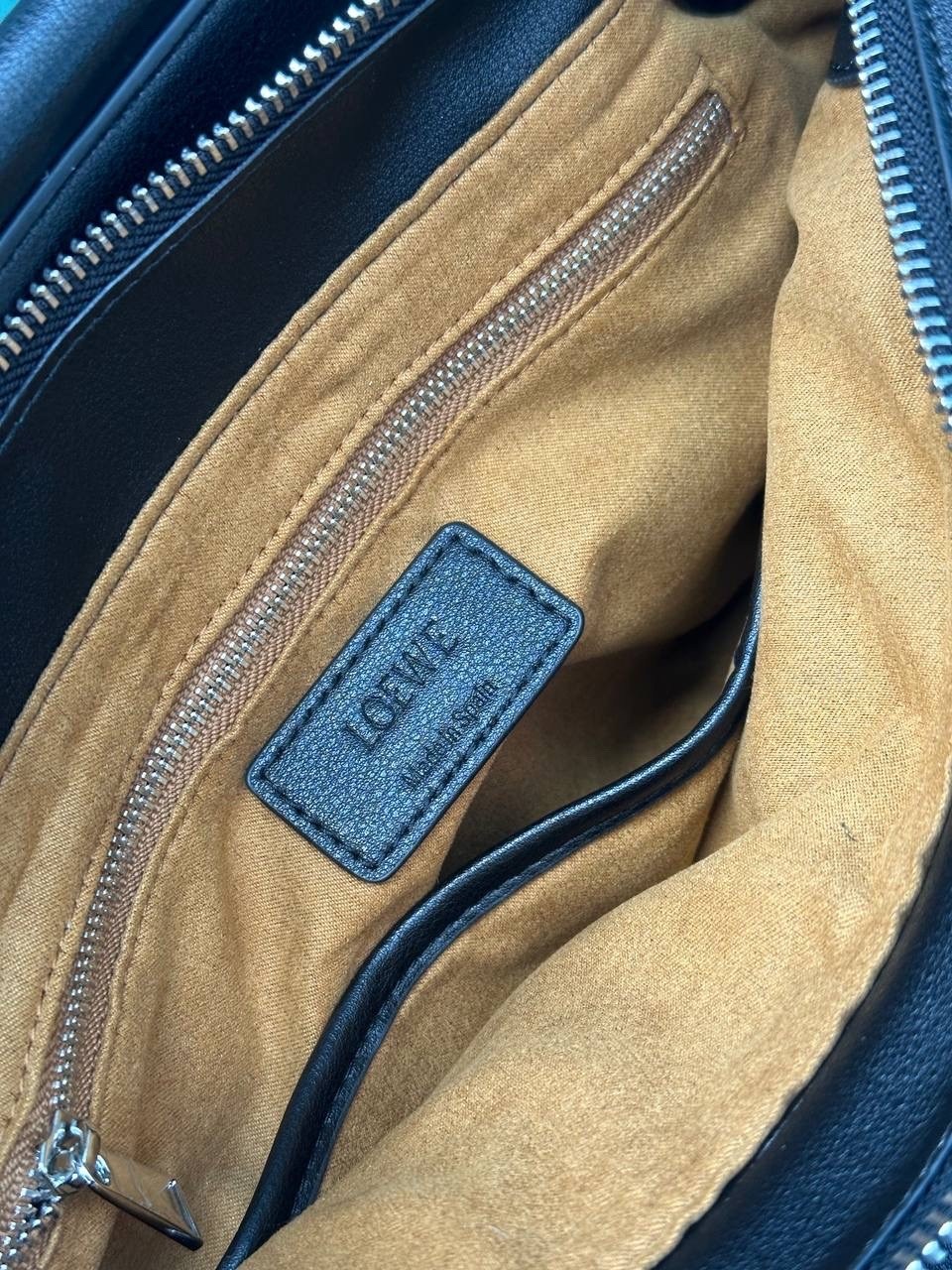 loewe сумка,loewe сумка на плечо,loewe сумка черная женская,сумка,loewe сумка хобо на плечо