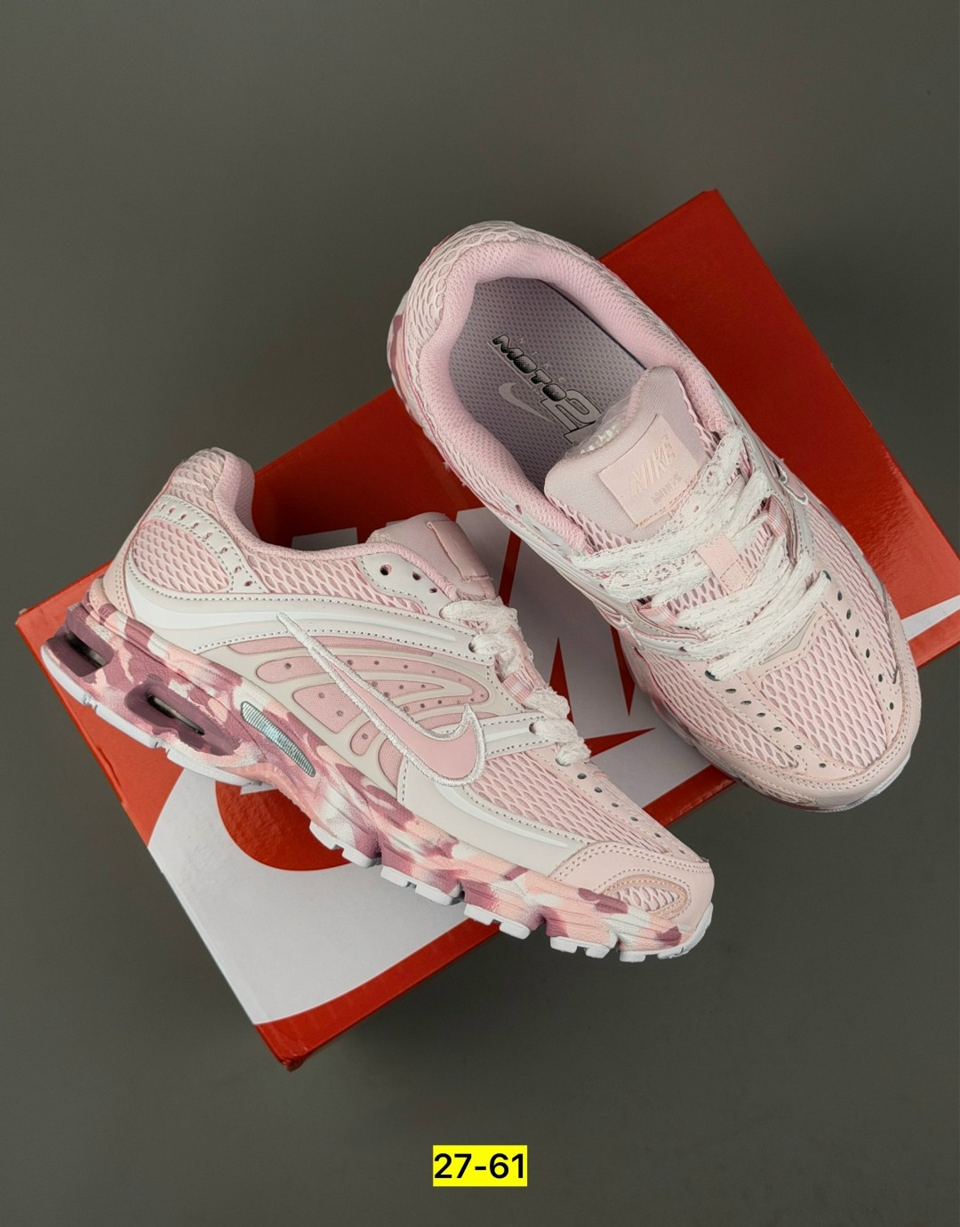 кроссовки,кроссовки женские,nike кроссовки женские,спортивные кроссовки,nike кроссовки