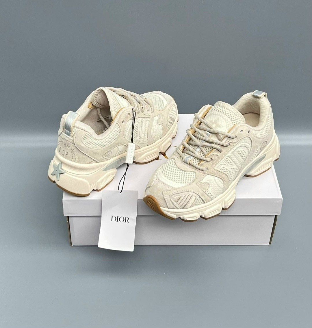 dior кроссовки,кроссовки женские balenciaga,женские кроссовки,спортивная ,модные кроссовки