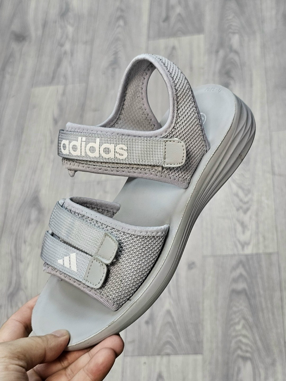 сандалии адидас белые,сандалии adidas,сандалии adidas adilette sandal 4.0,босоножки сандали,босоножки adidas