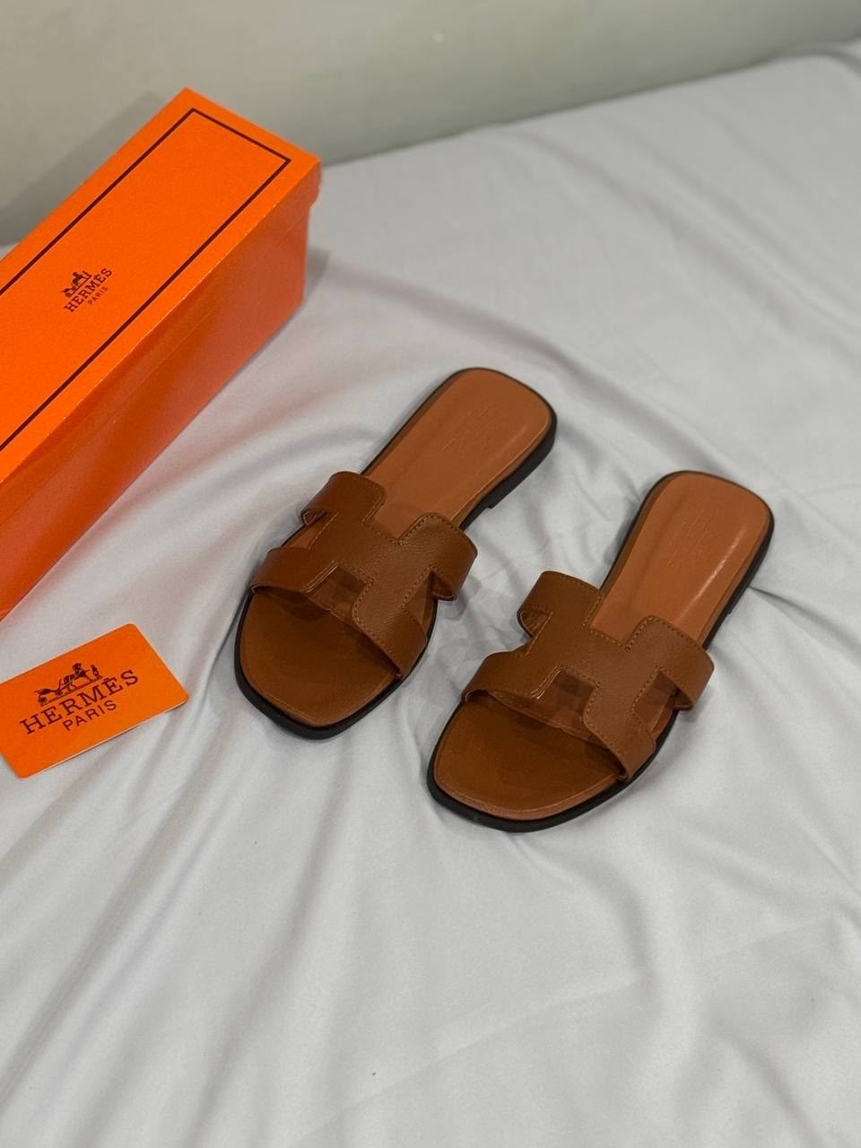 шлепанцы hermes,шлепки hermes женские,тапочки hermes,шлепки эрмес,шлепки гермес женские