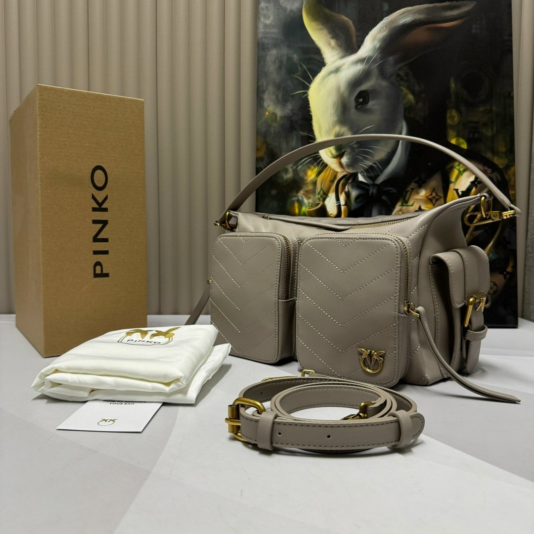 сумка pinko,сумка женская pinko,pinko сумка седло на плечо,pinko сумка на плечо,сумка