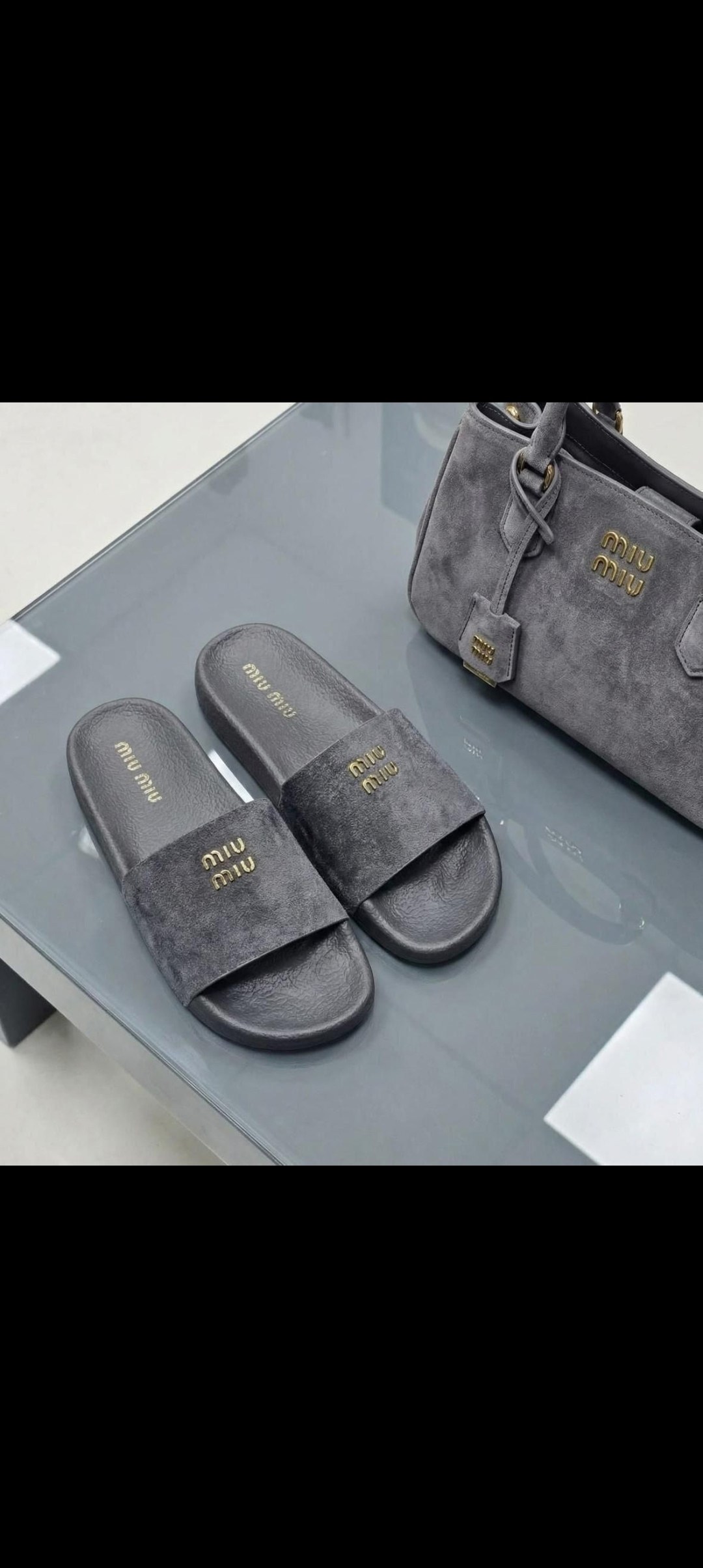 женские шлепанцы,шлёпанцы miu miu,,шлепки женские,модные тапочки
