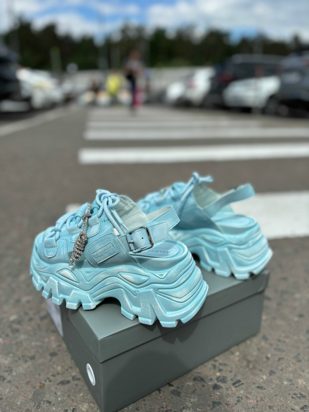 кроссовки женские balenciaga,босоножки balenciaga,сандалии balenciaga,босоножки баленсиага balenciaga,кроссовки balenciaga