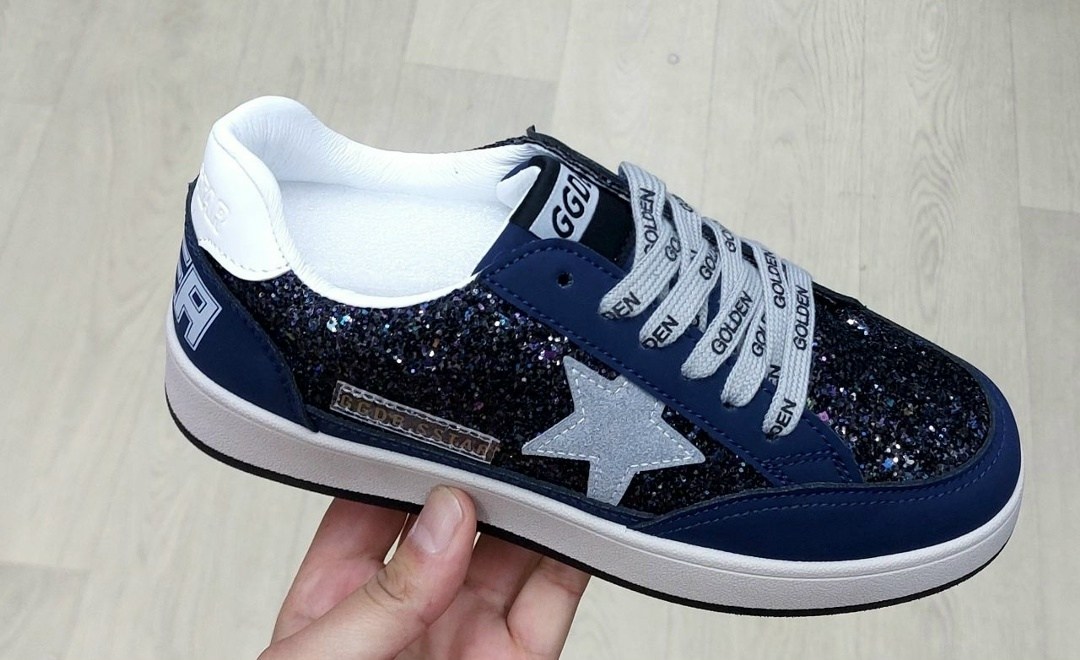 ,спортивная ,кроссовки puma,российские кроссовки,черные кроссовки