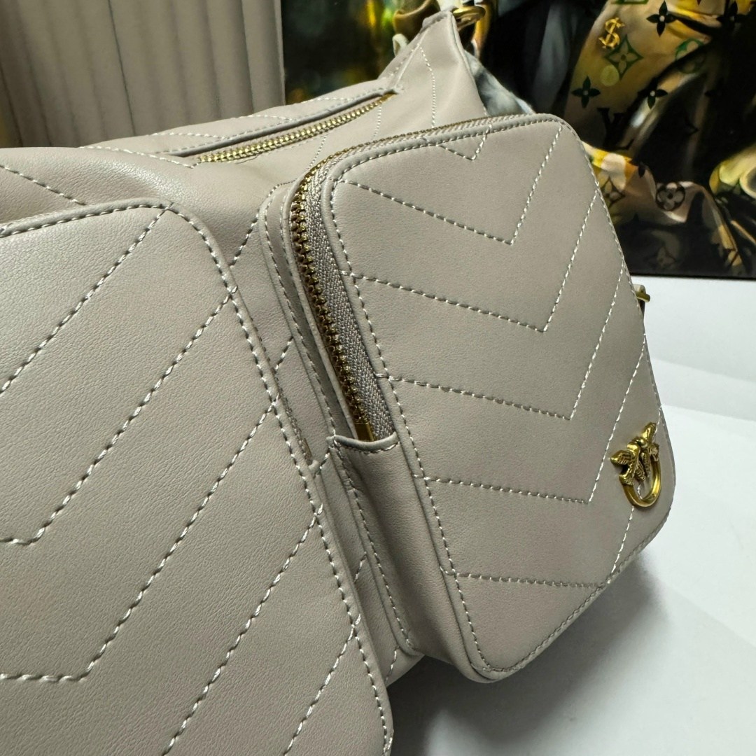 сумка pinko,сумка женская pinko,pinko сумка седло на плечо,pinko сумка на плечо,сумка