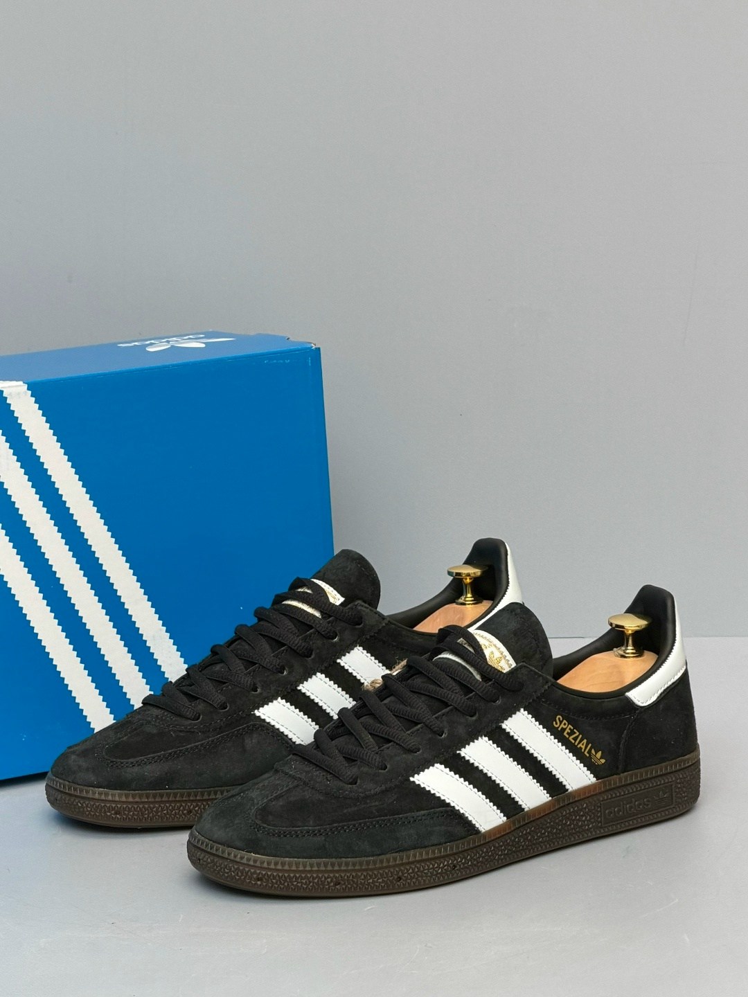 adidas originals handball spezial,кроссовки adidas spezial,adidas spezial кроссовки мужские,кожаные кроссовки адидас,кроссовки adidas handball spezial
