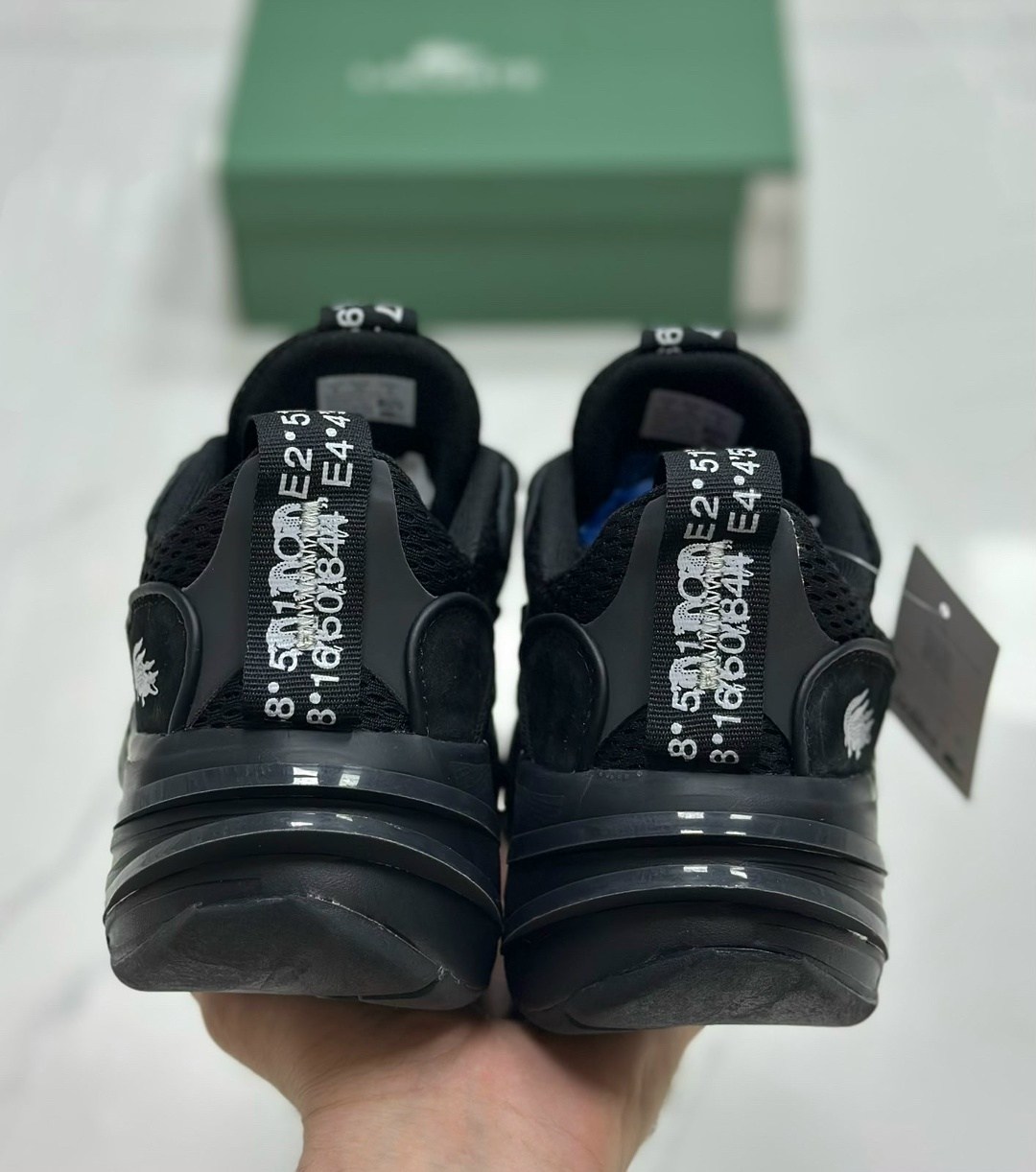 кроссовки,кроссовки женскиe,кроссовки adidas,кроссовки модные,массивные кроссовки