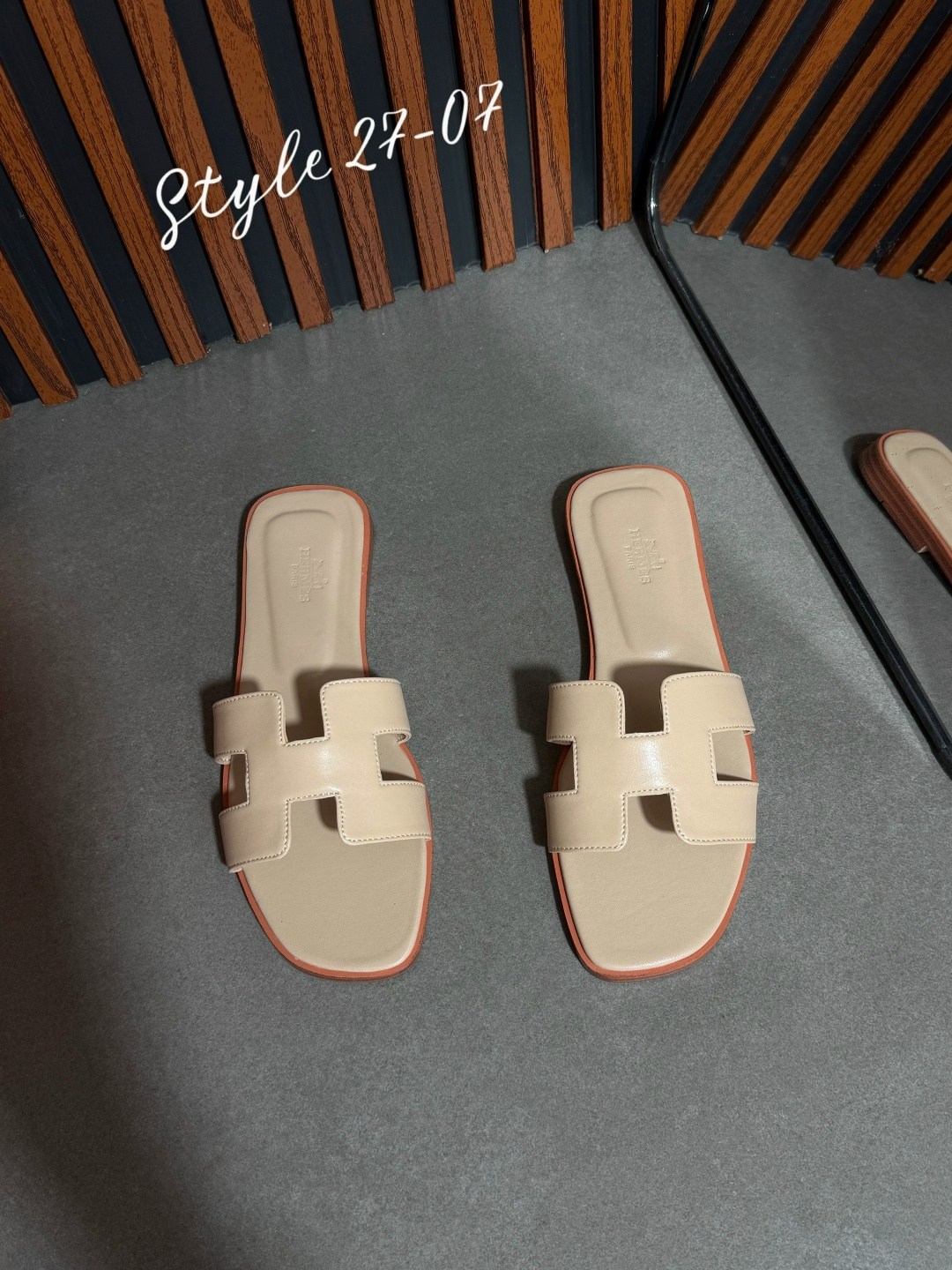 шлепанцы hermes,шлепки hermes женские,шлепки эрмес оригинал,,шлепки гермес