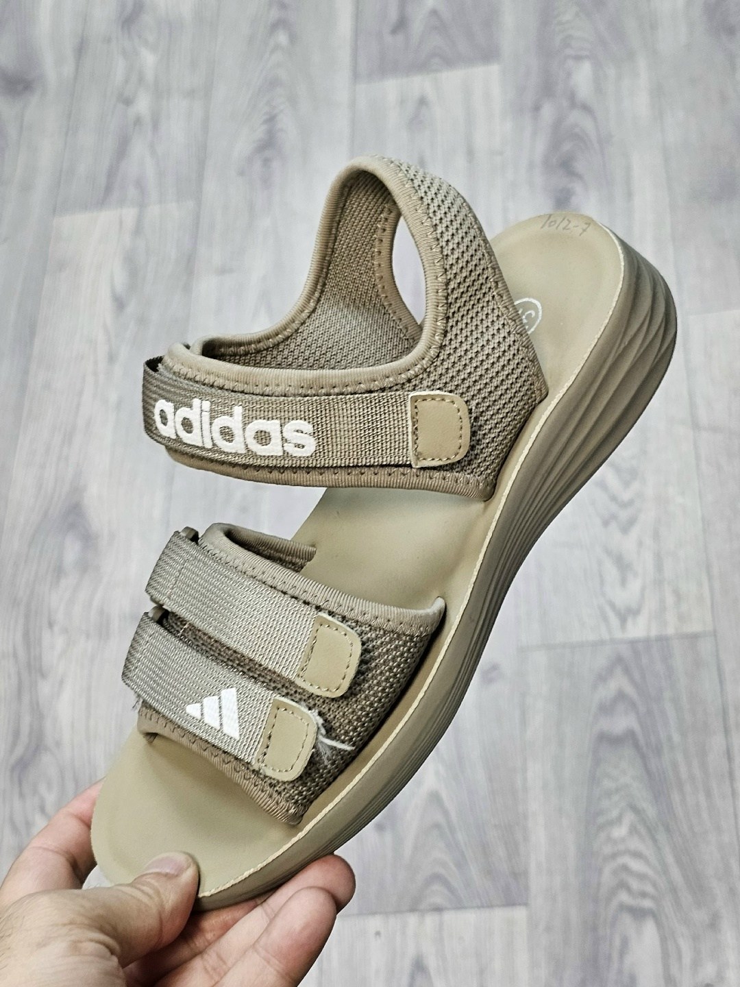 сандалии адидас белые,сандалии adidas,сандалии adidas adilette sandal 4.0,босоножки сандали,босоножки adidas