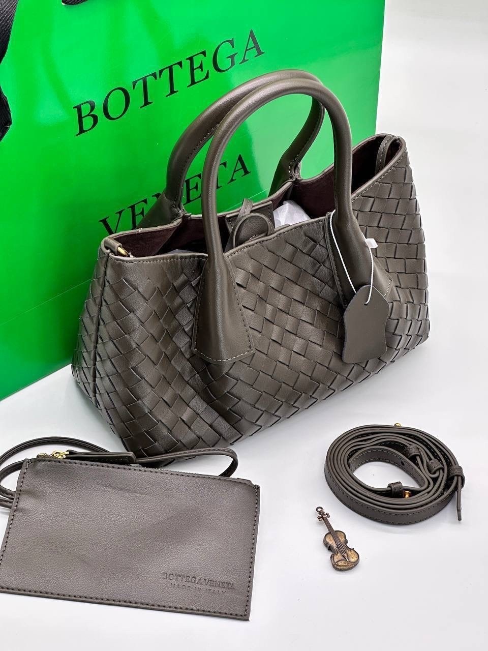 bottega veneta женская сумка,bottega veneta сумка,сумка женская bottega,сумки женские брендовые,плетеная женская сумка из кожи bottega veneta